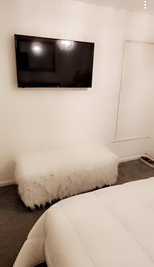 Private Luxurious Space บาซิลดอน ภายนอก รูปภาพ